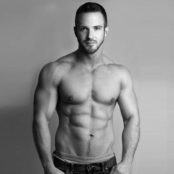 bradley-striptainer