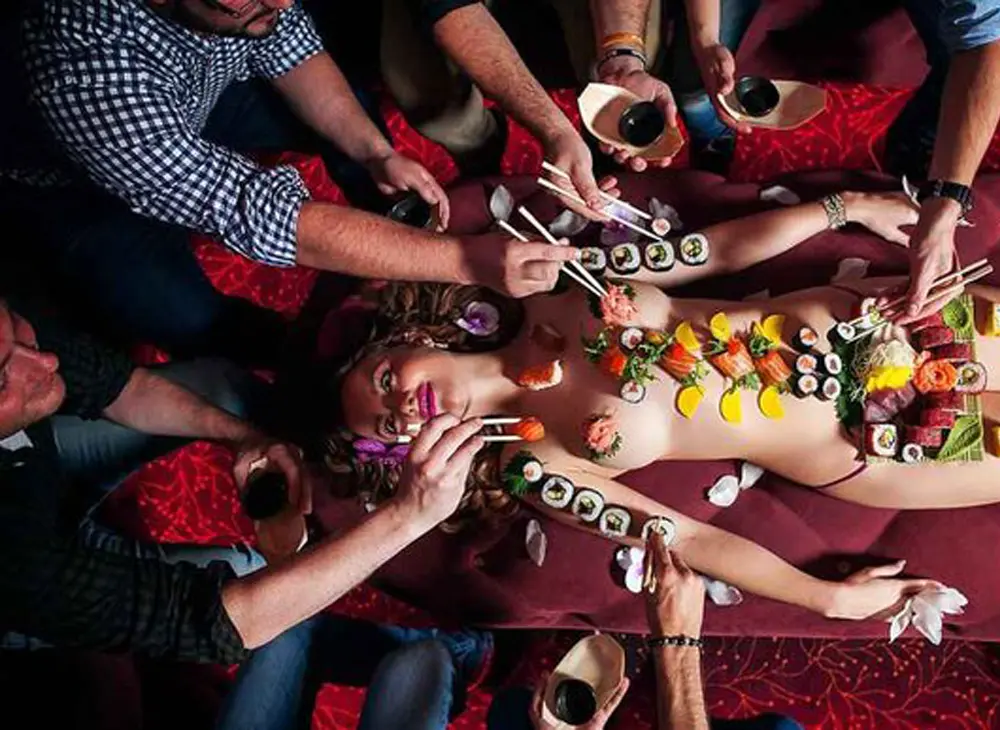 Lorem Servo - Naked Sushi Models - Enhanced Social Interaction